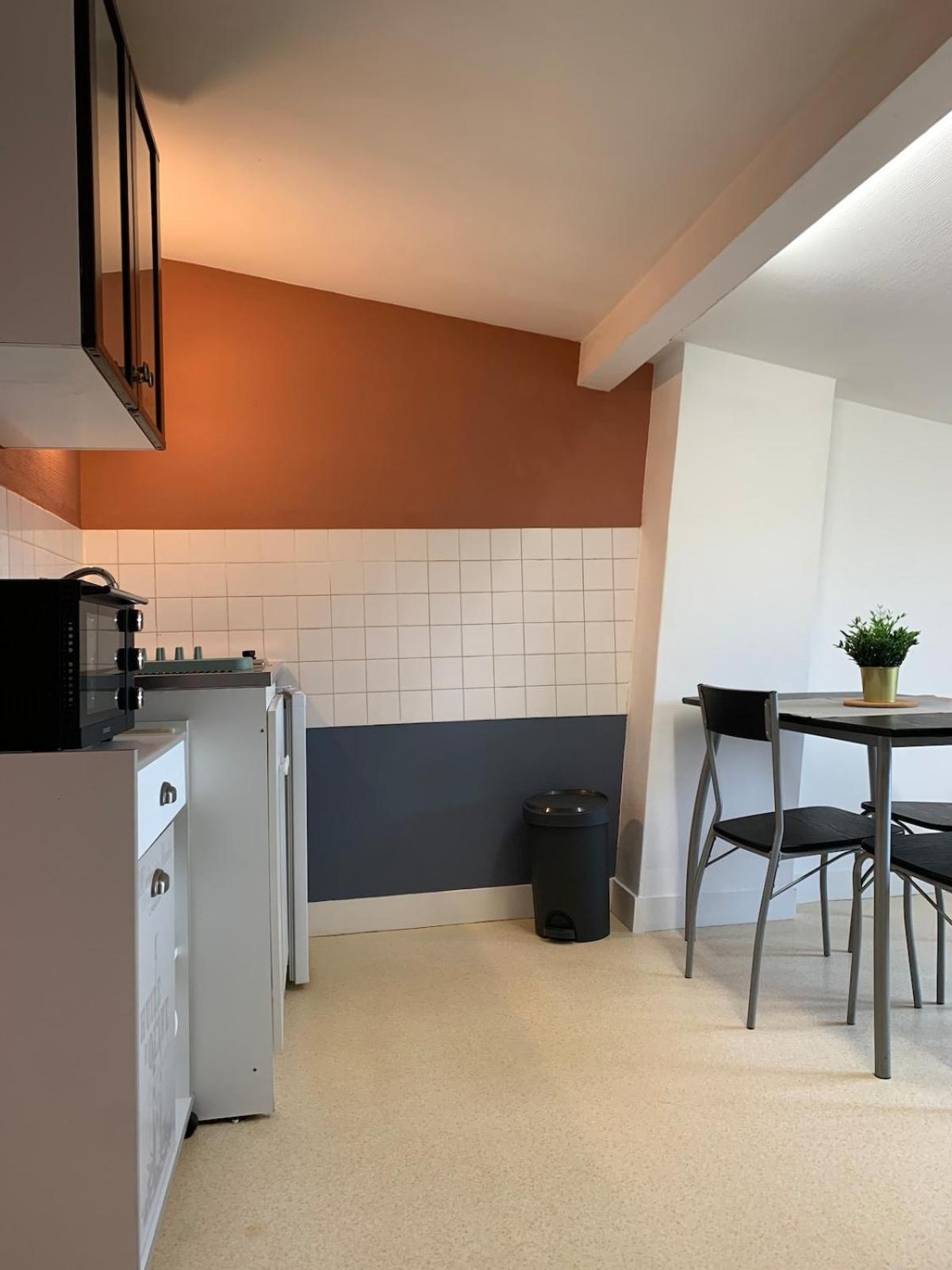 Appartement Charmant Face Au Haras Saint-Lo Exteriör bild